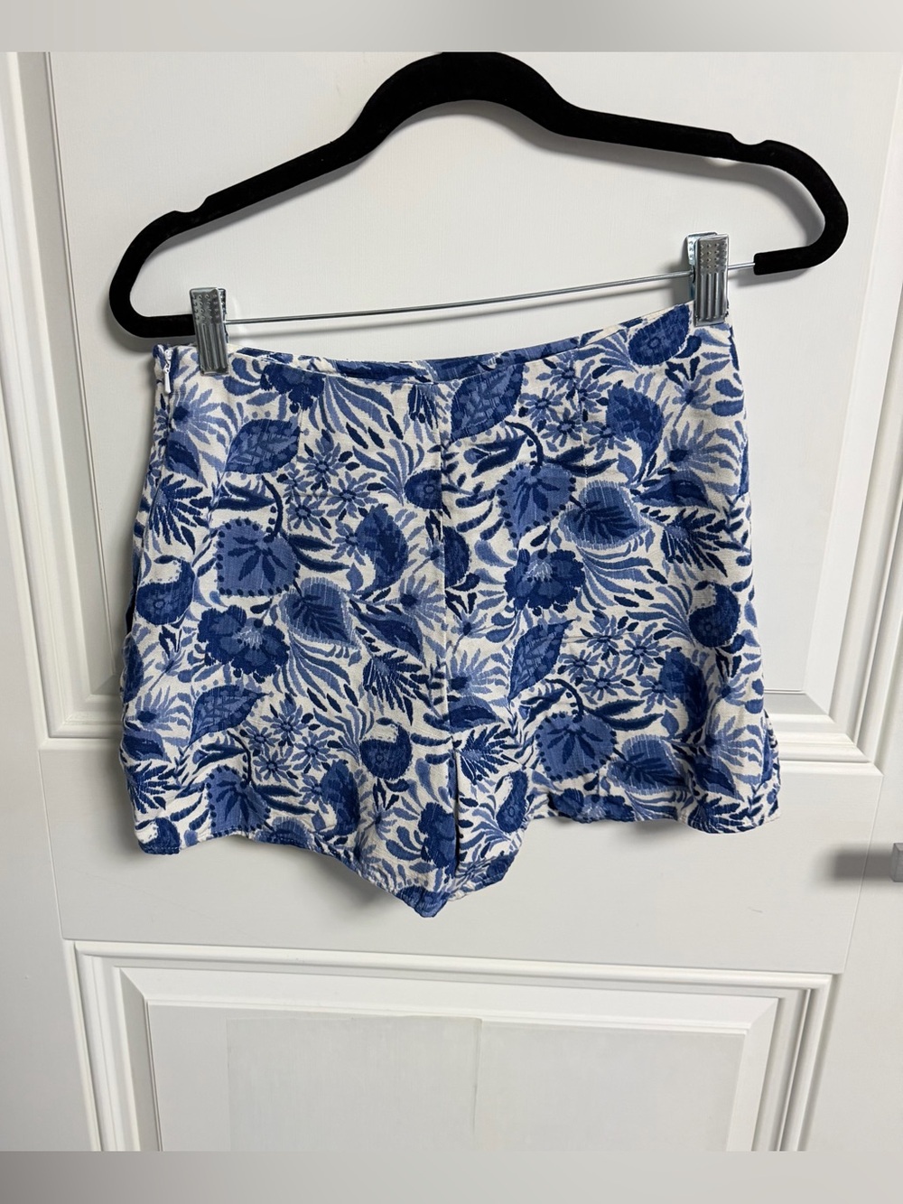 ✨ Zara Blue & White Floral Ruffled Skort | Size XS ✨🖤 - Picture 7 of 13